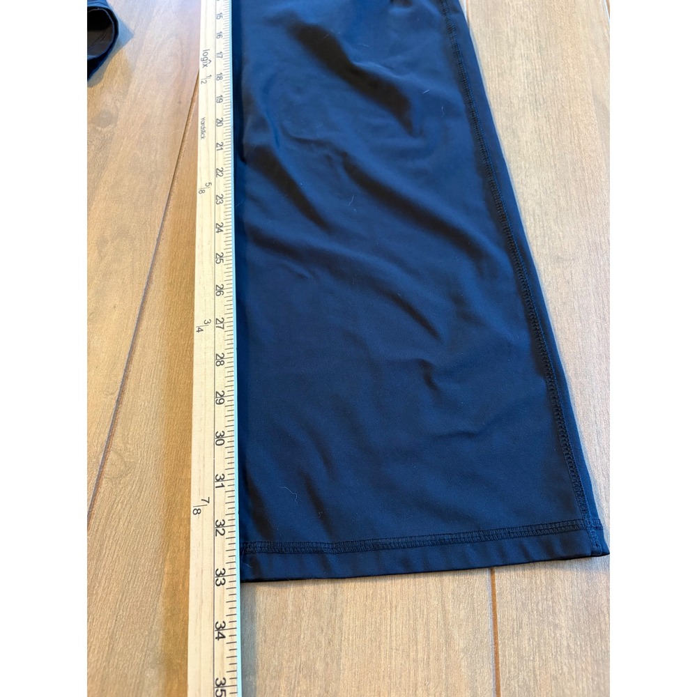 All in Motion Leggings Womens Medium Black Mid Rise Side Pocket Yoga Active - Picture 8 of 9